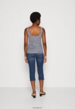 femmes haut blanc/bleu 006BT467 Anna Field - Image 3