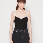 femmes haut noir 006BT503 Anna Field