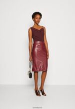 femmes haut rouge foncé 006BT417 Anna Field - Image 2