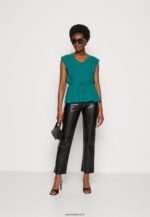 femmes haut vert 006BT436 Anna Field - Image 2