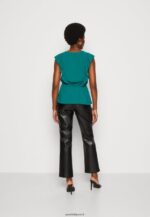 femmes haut vert 006BT436 Anna Field - Image 3