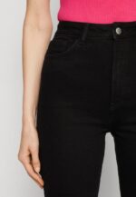 femmes jean droit en denim noir 006BT665 Anna Field - Image 6