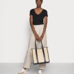 femmes Lot de 2 t-shirts basiques noir 006BT354 Anna Field