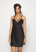 femmes nuisette noire 006BT1046 Anna Field
