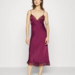 femmes nuisette violette 006BT1043 Anna Field