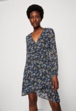 femmes robe de jour noir/multicolore 006BT27 Anna Field - Image 4
