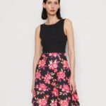 femmes robe de jour noir/rouge/violet 006BT11 Anna Field