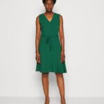 femmes robe de jour verte 006BT22 Anna Field