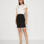 femmes robe droite blanc cassé/noir 006BT195 Anna Field