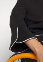 femmes robe droite noire 006BT218 Anna Field - Image 10