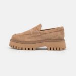 femmes sans lacets en cuir taupe 006BT1783 Anna Field