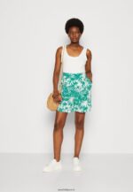 femmes short vert/blanc cassé 006BT861 Anna Field - Image 2
