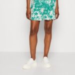 femmes short vert/blanc cassé 006BT861 Anna Field