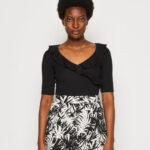femmes t-shirt imprimé noir 006BT268 Anna Field