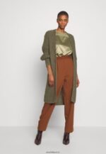 femmes t-shirt imprimé olive martini 006BT256 Anna Field - Image 2