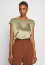 femmes t-shirt imprimé olive martini 006BT256 Anna Field