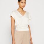 femmes t-shirt imprimé rose clair 006BT237 Anna Field