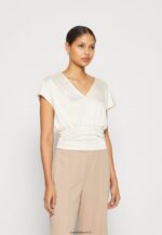 femmes t-shirt imprimé rose clair 006BT237 Anna Field