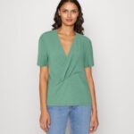 femmes t-shirt imprimé vert foncé 006BT359 Anna Field
